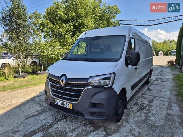 Белый Рено Мастер, объемом двигателя 2.3 л и пробегом 240 тыс. км за 19499 $, фото 1 на Automoto.ua