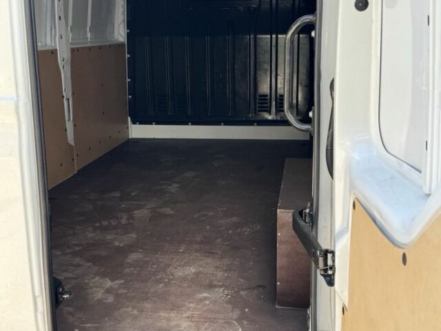 Белый Рено Мастер, объемом двигателя 2.3 л и пробегом 126 тыс. км за 23299 $, фото 4 на Automoto.ua