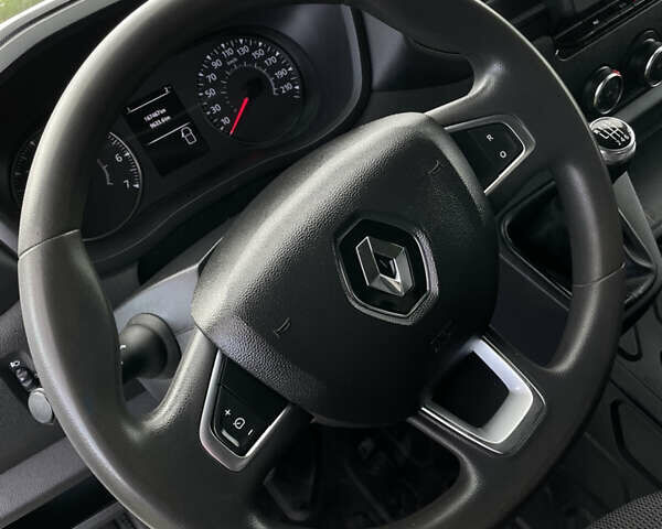 Белый Рено Мастер, объемом двигателя 2.3 л и пробегом 167 тыс. км за 19500 $, фото 30 на Automoto.ua