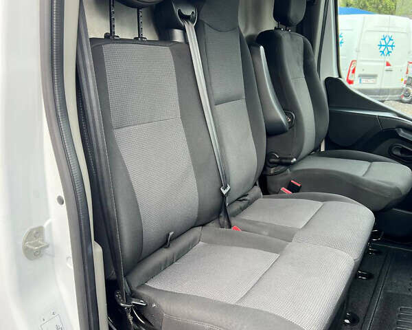 Білий Рено Мастєр, об'ємом двигуна 0 л та пробігом 181 тис. км за 20800 $, фото 12 на Automoto.ua