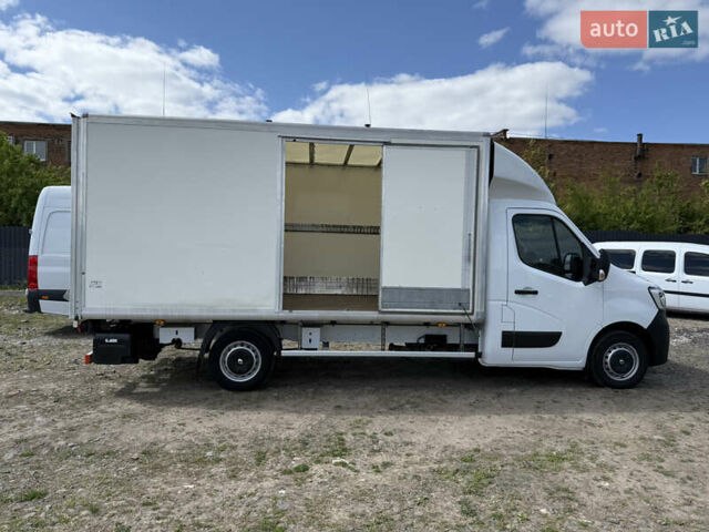 Білий Рено Мастєр, об'ємом двигуна 2.3 л та пробігом 218 тис. км за 22400 $, фото 9 на Automoto.ua