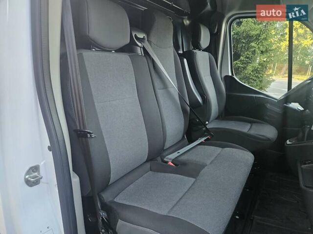 Белый Рено Мастер, объемом двигателя 2.3 л и пробегом 191 тыс. км за 18700 $, фото 39 на Automoto.ua