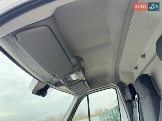 Белый Рено Мастер, объемом двигателя 2.3 л и пробегом 112 тыс. км за 21900 $, фото 100 на Automoto.ua
