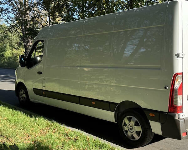 Белый Рено Мастер, объемом двигателя 2.3 л и пробегом 126 тыс. км за 23300 $, фото 4 на Automoto.ua