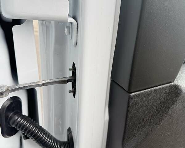 Білий Рено Мастєр, об'ємом двигуна 2.3 л та пробігом 220 тис. км за 22500 $, фото 37 на Automoto.ua