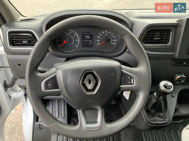 Белый Рено Мастер, объемом двигателя 2.3 л и пробегом 242 тыс. км за 16800 $, фото 44 на Automoto.ua
