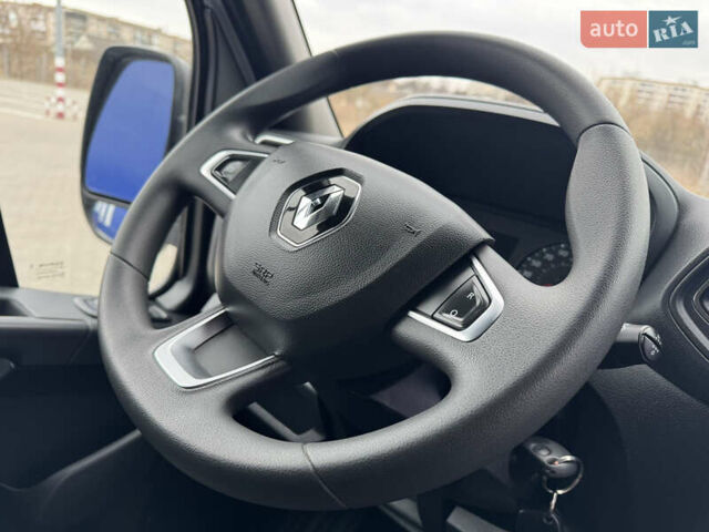 Белый Рено Мастер, объемом двигателя 2.3 л и пробегом 112 тыс. км за 21900 $, фото 86 на Automoto.ua