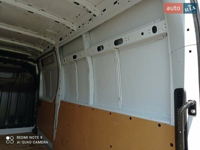 Білий Рено Мастєр, об'ємом двигуна 2.3 л та пробігом 191 тис. км за 19300 $, фото 42 на Automoto.ua