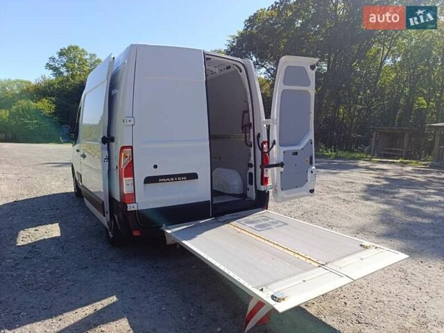 Білий Рено Мастєр, об'ємом двигуна 2.3 л та пробігом 245 тис. км за 18800 $, фото 27 на Automoto.ua
