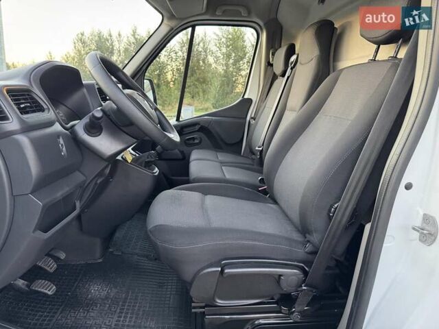Белый Рено Мастер, объемом двигателя 2.3 л и пробегом 156 тыс. км за 20900 $, фото 24 на Automoto.ua