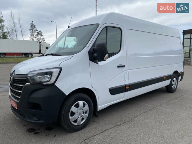 Белый Рено Мастер, объемом двигателя 2.3 л и пробегом 400 тыс. км за 18500 $, фото 1 на Automoto.ua