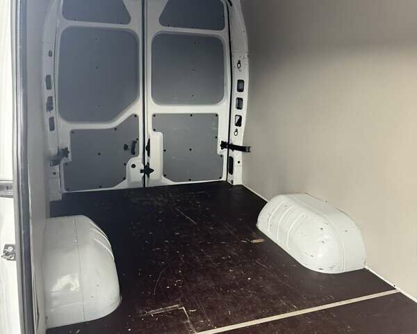 Белый Рено Мастер, объемом двигателя 2.3 л и пробегом 124 тыс. км за 22200 $, фото 23 на Automoto.ua
