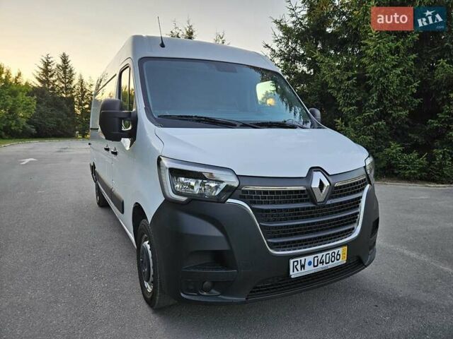 Белый Рено Мастер, объемом двигателя 2.3 л и пробегом 191 тыс. км за 18700 $, фото 3 на Automoto.ua