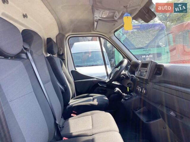Білий Рено Мастєр, об'ємом двигуна 2.3 л та пробігом 150 тис. км за 17999 $, фото 32 на Automoto.ua