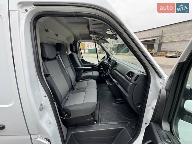 Білий Рено Мастєр, об'ємом двигуна 2.3 л та пробігом 138 тис. км за 20800 $, фото 18 на Automoto.ua