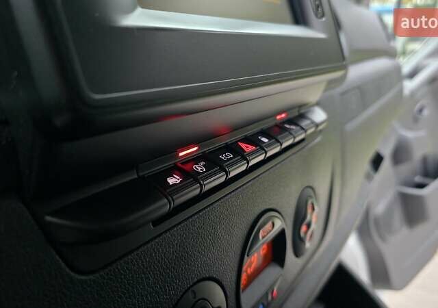 Білий Рено Мастєр, об'ємом двигуна 2.3 л та пробігом 193 тис. км за 21500 $, фото 23 на Automoto.ua