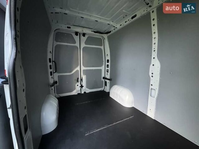 Білий Рено Мастєр, об'ємом двигуна 2.3 л та пробігом 254 тис. км за 17900 $, фото 23 на Automoto.ua