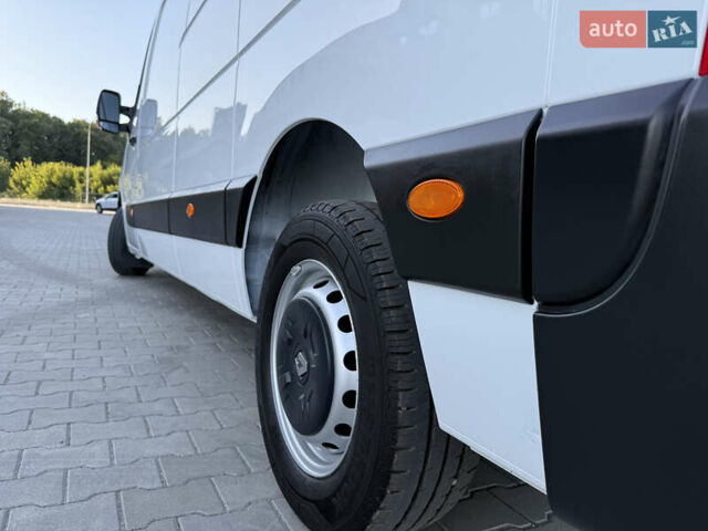 Белый Рено Мастер, объемом двигателя 0 л и пробегом 193 тыс. км за 19700 $, фото 29 на Automoto.ua