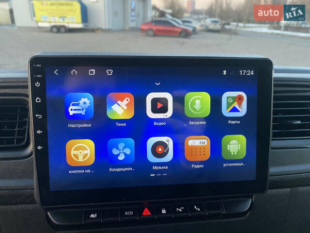 Белый Рено Мастер, объемом двигателя 2.3 л и пробегом 235 тыс. км за 21999 $, фото 70 на Automoto.ua
