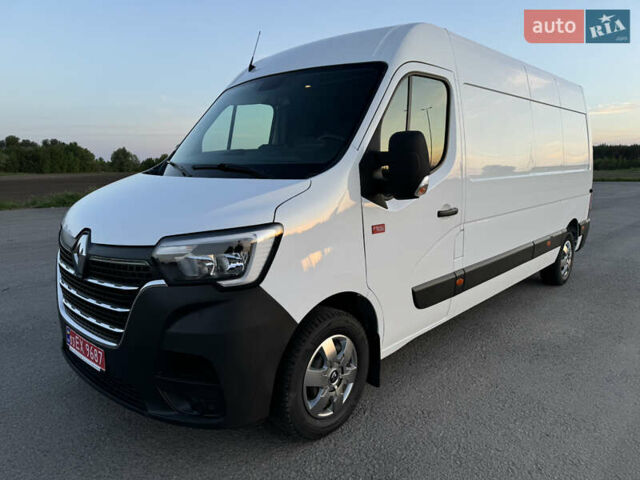 Белый Рено Мастер, объемом двигателя 2.3 л и пробегом 215 тыс. км за 20900 $, фото 1 на Automoto.ua