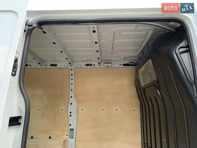 Белый Рено Мастер, объемом двигателя 2.3 л и пробегом 242 тыс. км за 16800 $, фото 18 на Automoto.ua
