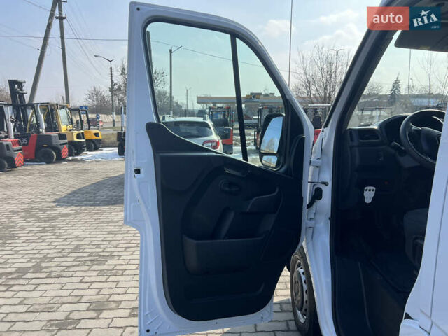 Білий Рено Мастєр, об'ємом двигуна 2.3 л та пробігом 239 тис. км за 19555 $, фото 39 на Automoto.ua