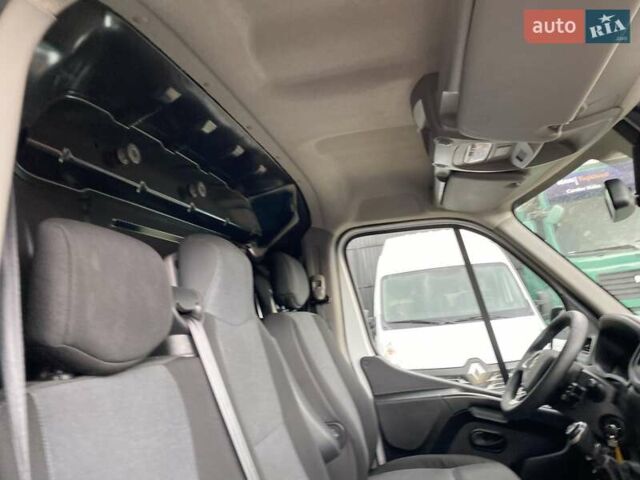 Білий Рено Мастєр, об'ємом двигуна 2.3 л та пробігом 168 тис. км за 18350 $, фото 33 на Automoto.ua