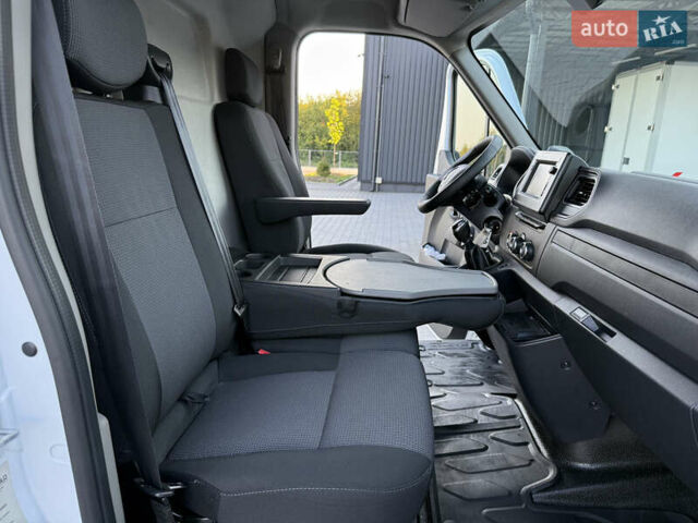 Белый Рено Мастер, объемом двигателя 0 л и пробегом 193 тыс. км за 19700 $, фото 75 на Automoto.ua