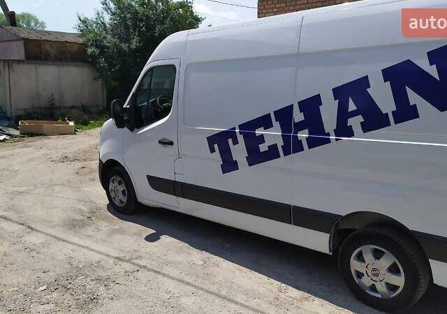Білий Рено Мастєр, об'ємом двигуна 2.3 л та пробігом 138 тис. км за 20400 $, фото 1 на Automoto.ua