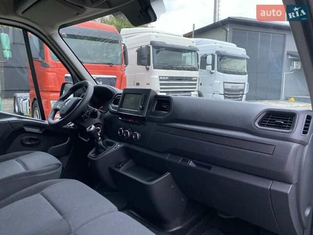 Белый Рено Мастер, объемом двигателя 2.3 л и пробегом 138 тыс. км за 18850 $, фото 35 на Automoto.ua