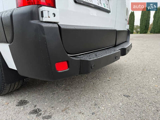 Белый Рено Мастер, объемом двигателя 2.3 л и пробегом 138 тыс. км за 25800 $, фото 28 на Automoto.ua