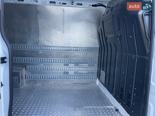 Белый Рено Мастер, объемом двигателя 2.3 л и пробегом 187 тыс. км за 21000 $, фото 11 на Automoto.ua