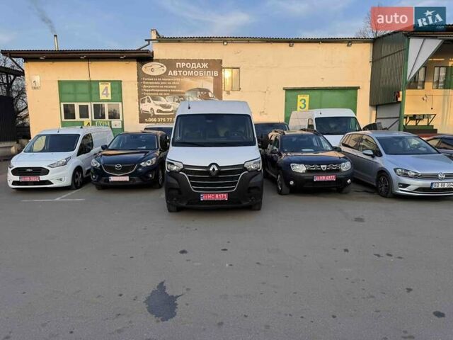 Белый Рено Мастер, объемом двигателя 2.3 л и пробегом 265 тыс. км за 18900 $, фото 1 на Automoto.ua