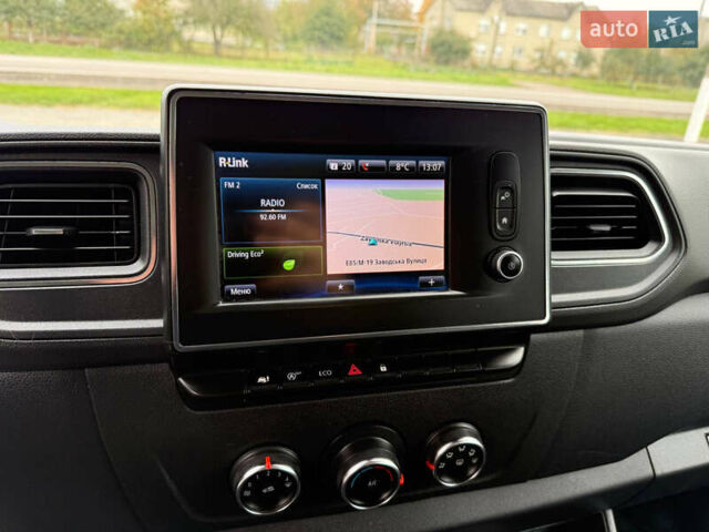 Белый Рено Мастер, объемом двигателя 2.3 л и пробегом 138 тыс. км за 25800 $, фото 41 на Automoto.ua