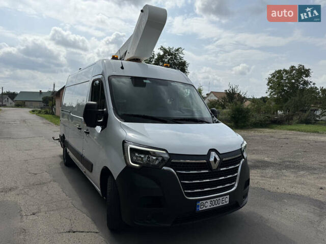 Белый Рено Мастер, объемом двигателя 2.3 л и пробегом 62 тыс. км за 35500 $, фото 3 на Automoto.ua