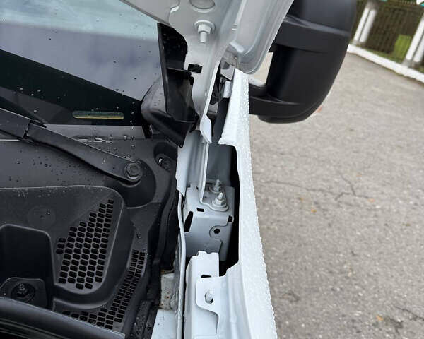 Белый Рено Мастер, объемом двигателя 2.3 л и пробегом 138 тыс. км за 25800 $, фото 59 на Automoto.ua