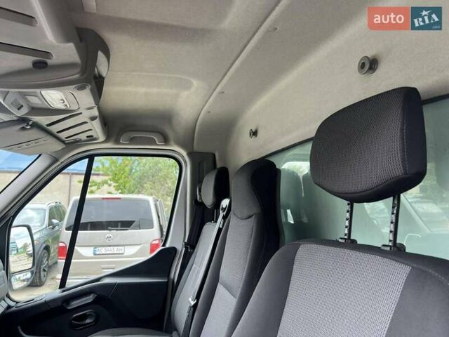 Белый Рено Мастер, объемом двигателя 2.3 л и пробегом 373 тыс. км за 24500 $, фото 34 на Automoto.ua