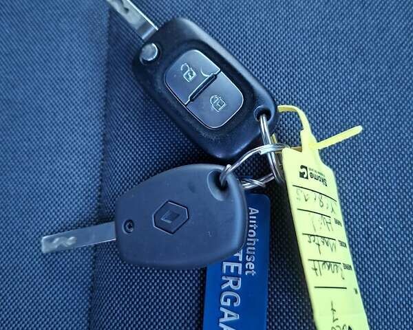 Білий Рено Мастєр, об'ємом двигуна 2.3 л та пробігом 239 тис. км за 18999 $, фото 37 на Automoto.ua