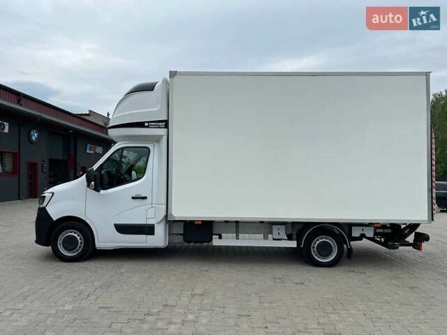 Белый Рено Мастер, объемом двигателя 2.3 л и пробегом 325 тыс. км за 25999 $, фото 25 на Automoto.ua