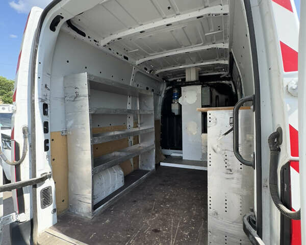 Белый Рено Мастер, объемом двигателя 2.3 л и пробегом 51 тыс. км за 29900 $, фото 12 на Automoto.ua