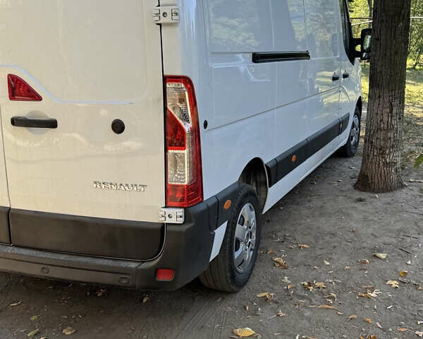 Белый Рено Мастер, объемом двигателя 2.3 л и пробегом 126 тыс. км за 23300 $, фото 5 на Automoto.ua