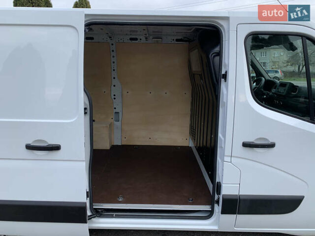 Белый Рено Мастер, объемом двигателя 2.3 л и пробегом 242 тыс. км за 16800 $, фото 15 на Automoto.ua