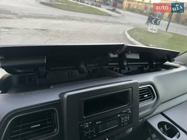 Белый Рено Мастер, объемом двигателя 2.3 л и пробегом 191 тыс. км за 26500 $, фото 45 на Automoto.ua