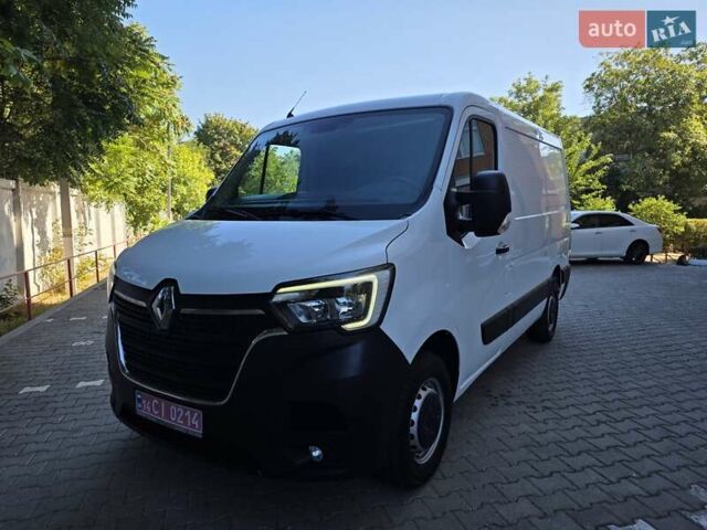 Белый Рено Мастер, объемом двигателя 2.3 л и пробегом 229 тыс. км за 19000 $, фото 2 на Automoto.ua