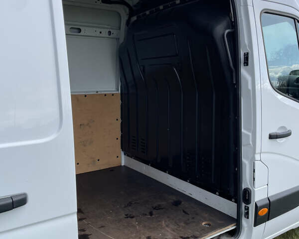 Белый Рено Мастер, объемом двигателя 2.3 л и пробегом 167 тыс. км за 19500 $, фото 24 на Automoto.ua