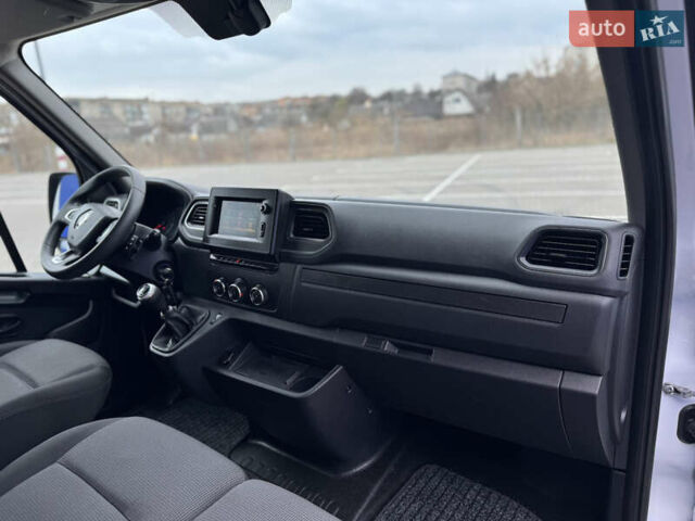Белый Рено Мастер, объемом двигателя 2.3 л и пробегом 112 тыс. км за 21900 $, фото 80 на Automoto.ua