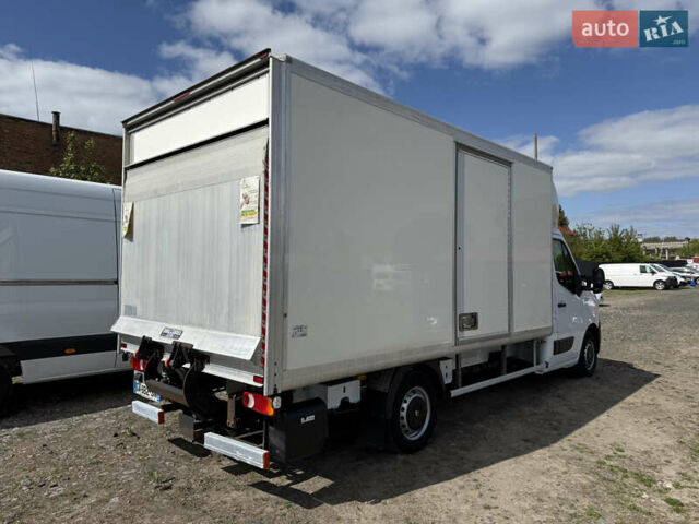 Белый Рено Мастер, объемом двигателя 2.3 л и пробегом 218 тыс. км за 22700 $, фото 3 на Automoto.ua
