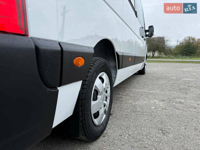 Белый Рено Мастер, объемом двигателя 2.3 л и пробегом 138 тыс. км за 25800 $, фото 22 на Automoto.ua