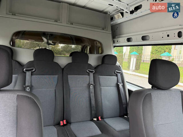 Белый Рено Мастер, объемом двигателя 2.3 л и пробегом 138 тыс. км за 25800 $, фото 49 на Automoto.ua