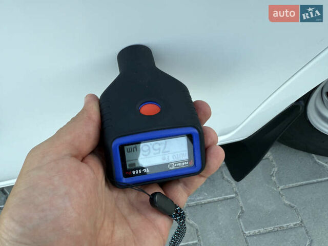 Белый Рено Мастер, объемом двигателя 0 л и пробегом 193 тыс. км за 19700 $, фото 114 на Automoto.ua